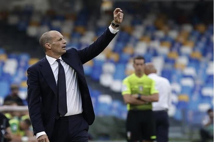 أليغري يتشاجر مع مدرب نابولي في ليلة سقوط يوفنتوس 613da0484c59b720224a51b1