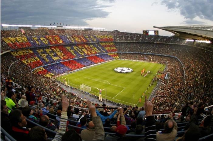 برشلونة ينتهي من تطعيم عامليه ضد كورونا unnamed-47