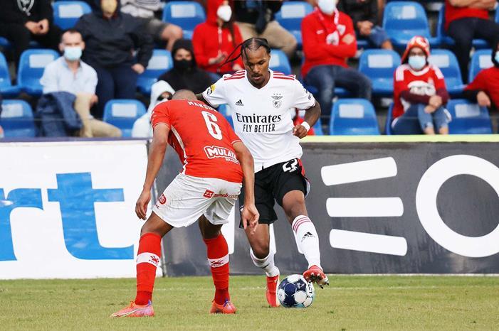 فوز كاسح لبنفيكا بالدوري البرتغالي E_CLKl5XsAUqq37