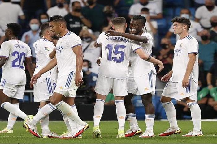 163-024943-real-madrid-santiago-bernabeu-return_700x400