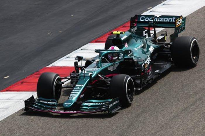 سترول يتوقع بقاء فيتل مع أستون مارتن 1615540543054