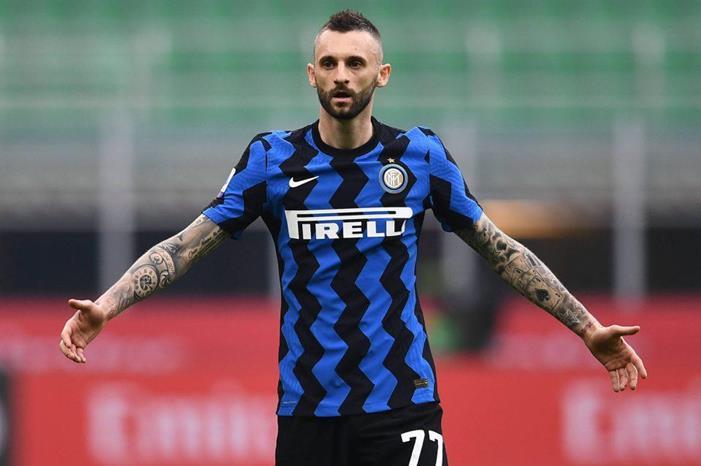 لاعب الإنتر: كان بإمكاننا الفوز بثلاثية على الريال Inter-Marcelo-Brozovic-scaled-e1619398190470