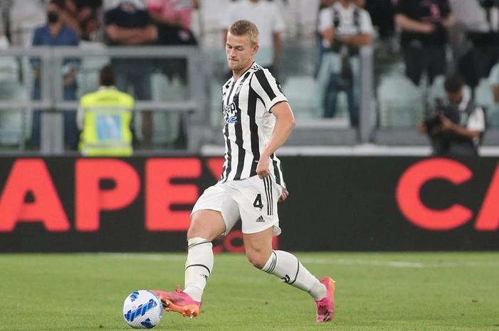 رايولا يفتح الباب أمام رحيل دي ليخت عن يوفنتوس Matthijs-de-Ligt