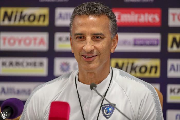 شاموسكا-مع-الهلال