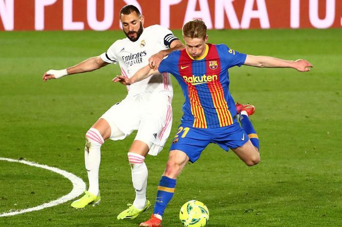 2021-04-10T192733Z_499947025_UP1EH4A1I1VZR_RTRMADP_3_SOCCER-SPAIN-MAD-FCB-REPORT