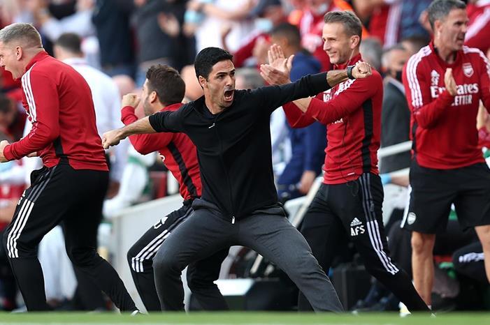 بعد المطالبة بإقالته: أرتيتا يقلب الطاولة على جماهير آرسنال arteta-1
