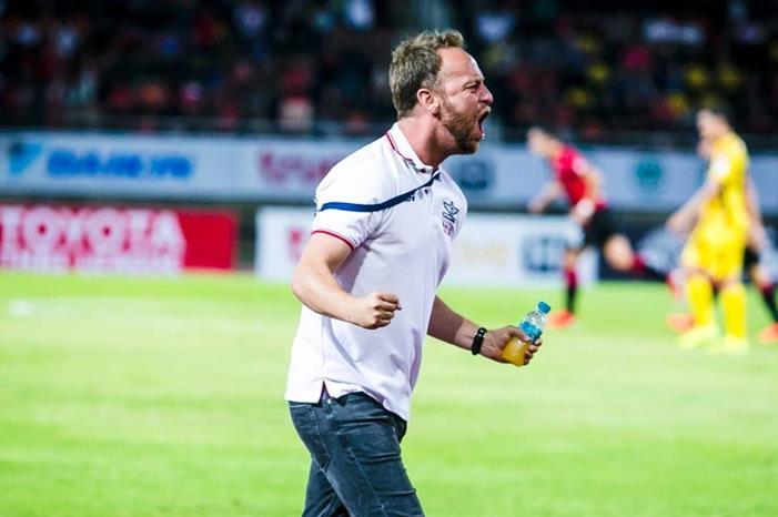 الإعلان عن المدير الفني الجديد لمنتخب تايلاند hhgjaiyoyurhteuwhpph