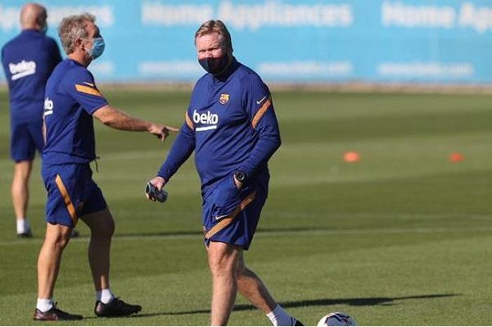 كومان: مواجهة بنفيكا ليست حاسمة 100-184058-koeman-barcelona-camp-nou-problems_700x400