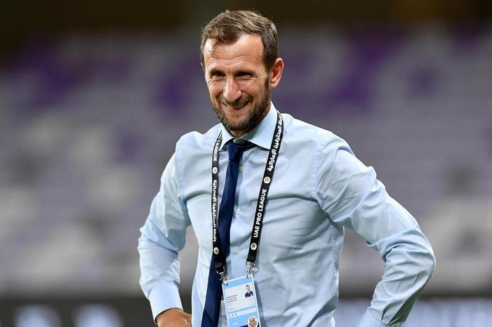 نادي النصر السعودي يتفق مع المدرب رودولفو أروابارينا arruabarrenA