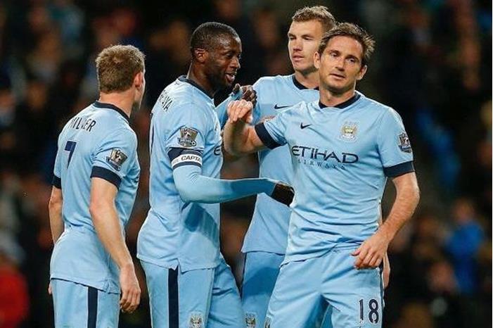 محرز: بعض لاعبي السيتي لا يحبون كرة القدم media-52743