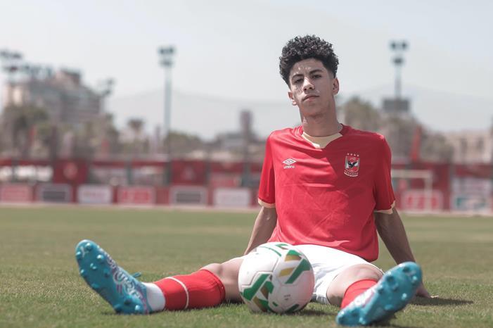 الأهلي المصري يعلن عودة لاعبيه المعارين E-ct-sdWUAM30NN
