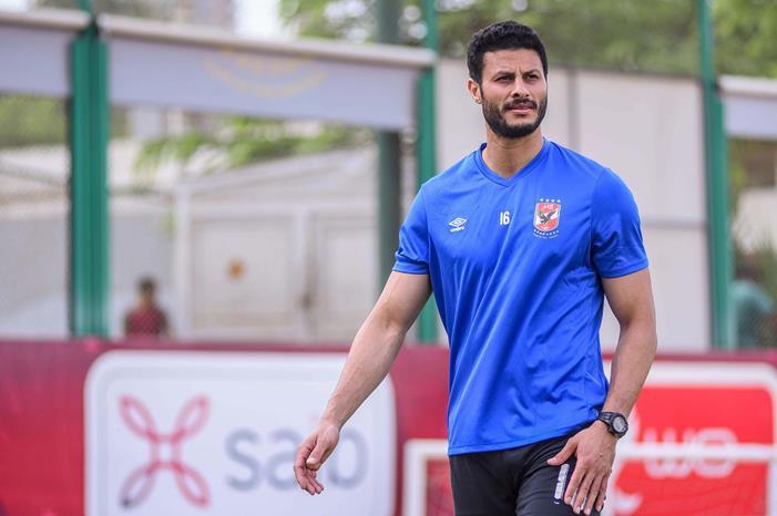 حازم الحديدي: الشناوي مستمر.. ومعلول يقترب من التجديد 23424-1