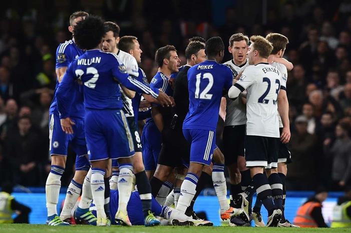 حدث خاص في لقاء توتنهام وتشيلسي chelsea-tottenham-2-may-2016_ujh83tkrz10q1fd6kdpcikr2k