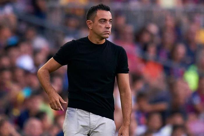 تشافي بعد خسارة برشلونة أمام بايرن ميونخ: أنا غاضب.. لم نستحقها xavi