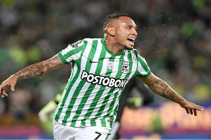 163-145943-jarlan-barrera-al-ahly-new-player_700x400