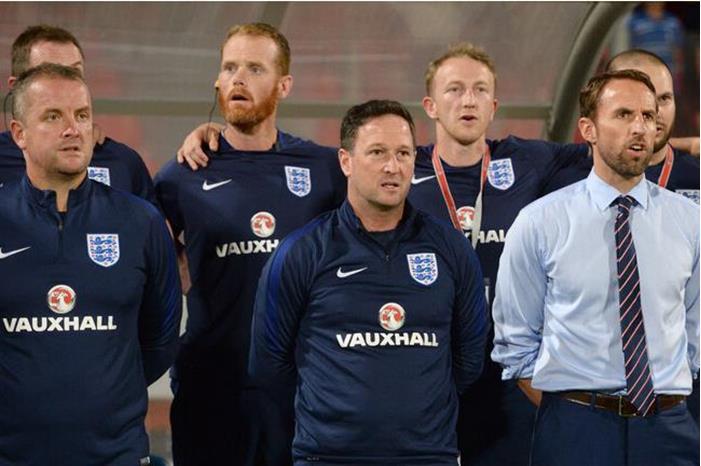 6329921842360418792499a3