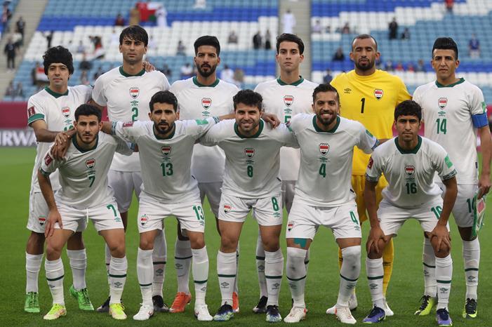 2021-11-30T130237Z_1752131520_UP1EHBU108B17_RTRMADP_3_SOCCER-ARABCUP-IRQ-OMN-REPORT