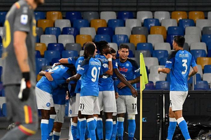 نجم نابولي مهدد بالغياب أمام ليفربول napoli-03092022