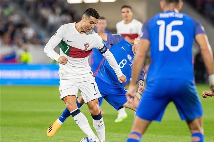 رسالة عزاء من رونالدو للمغرب - صورة epa_soccer_2023-09_2023-09-08_2023-09-08-10849298_epa