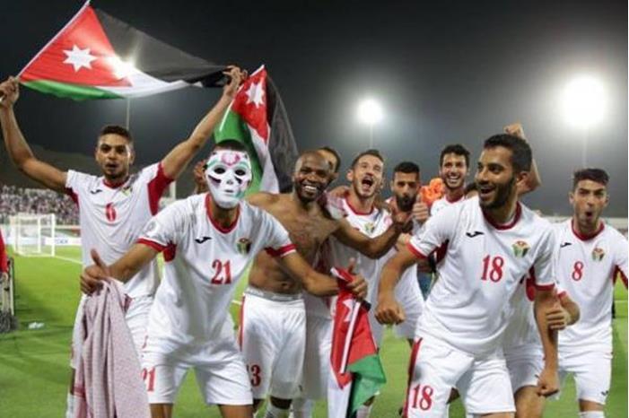 main_image64feea0a74f25