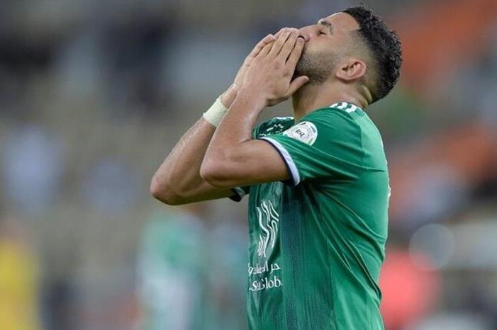 رياض محرز يكشف تفاصيل إصابته بالتسمم في السعودية 6507f68342360463ef1b84df