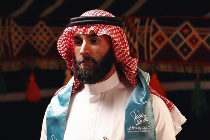 اتحاد جدة يكشف عن طبيعة إصابة بنزيما ومدة غيابه عن الملاعب 6512cf7b4c59b74f5458a370 (1)