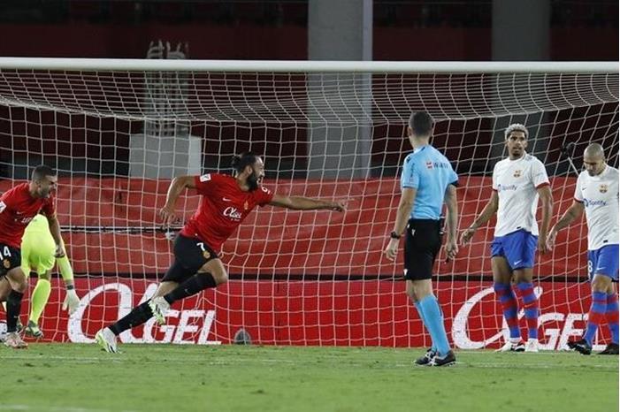 برشلونة يقع في فخ مضيفه ريال مايوركا 651353414c59b7126a1373a6