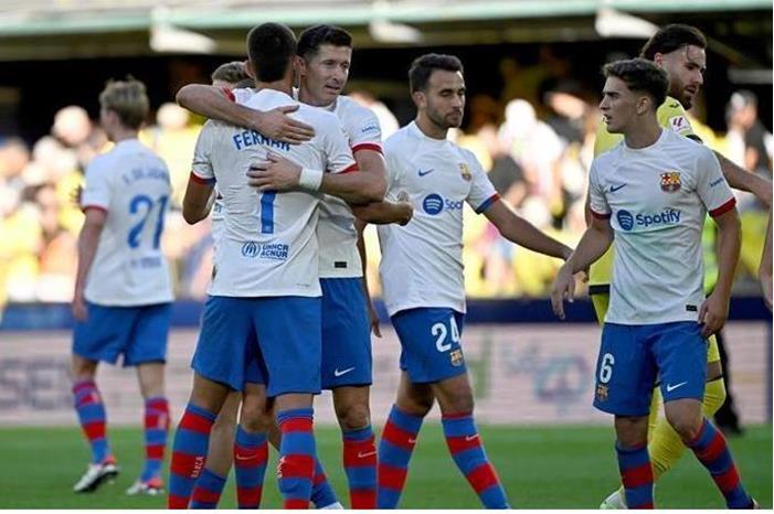 برشلونة يشهد حدثا غائبا منذ 27 عاما main_image64f495aac2f23