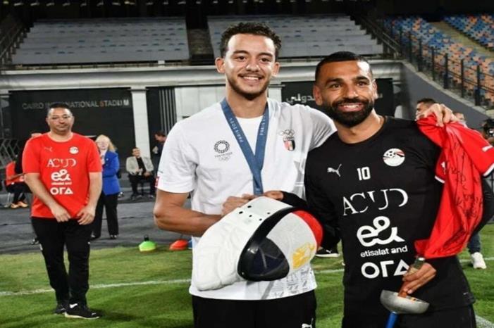 صلاح يقدم هدية لبطل أولمبي مصري وكواليس المحادثة بينهما 66dfdd564236047696553795