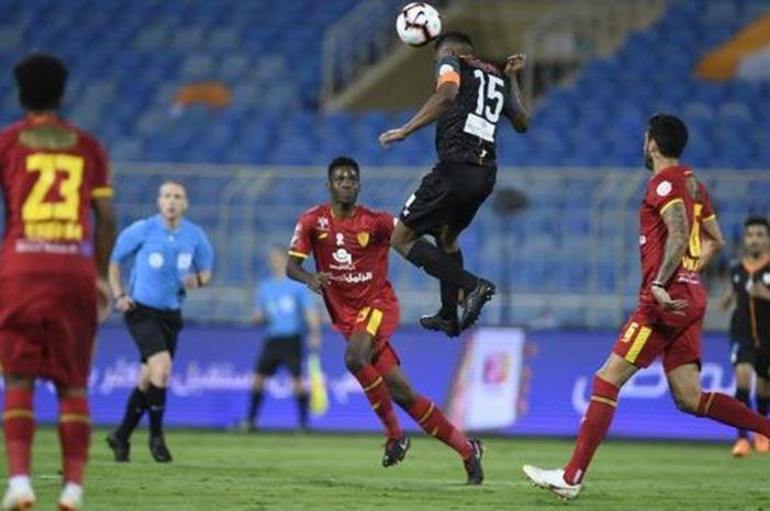 صراع-الشباب-والقادسية-يعود-من-جديد-1