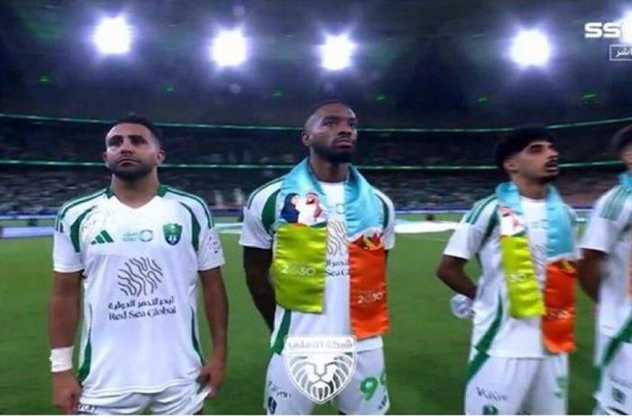 طعنة جديدة.. رياض محرز في مرمى نيران نجوم الكرة السعودية 66f171154c59b739713be485