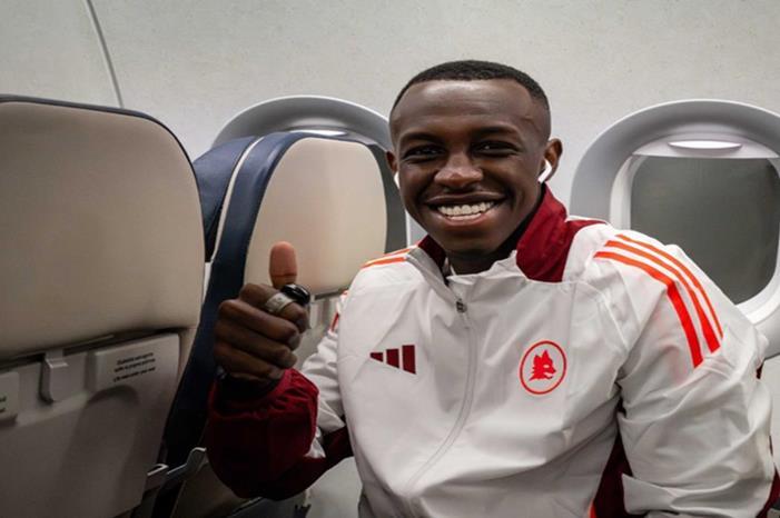 حقيقة تكفل لجنة الاستقطاب بالسعودية بدفع راتب سعود عبد الحميد بعد انتقاله لروما 66d8cf0642360465fa76b317