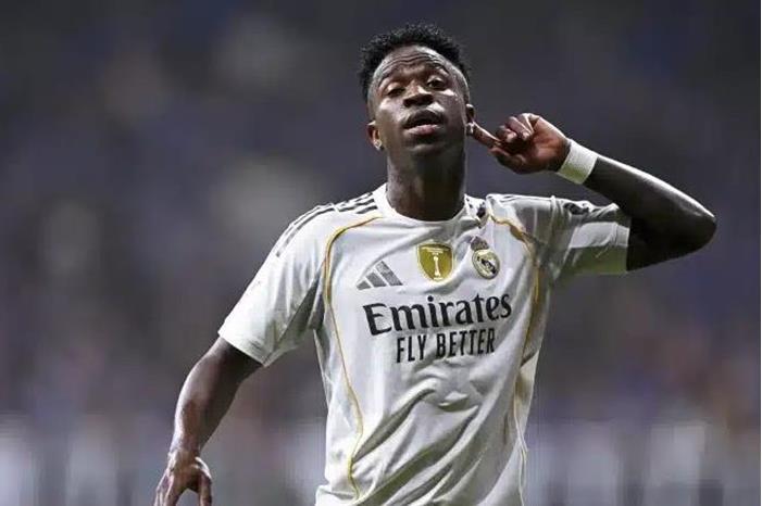 ترتيب فينيسيوس جونيور بين لاعبي ريال مدريد في لعبة EA FC 26 Screenshot 2025-09-11 100114