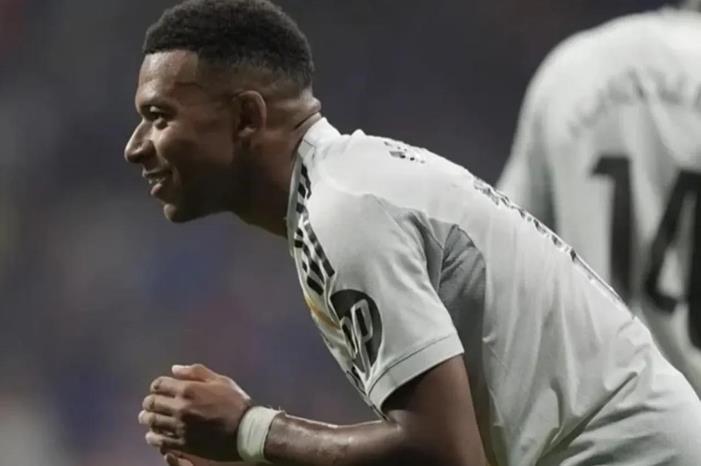 0ff3a5be-131a-4cf2-bbec-7079325f06b8