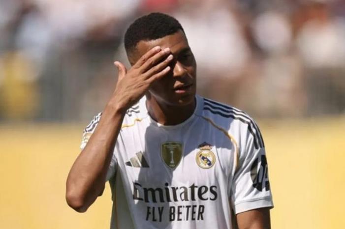 اعترافات صادمة لمبابي: أتمنى أن يكره أطفالي كرة القدم Screenshot 2025-09-11 092659