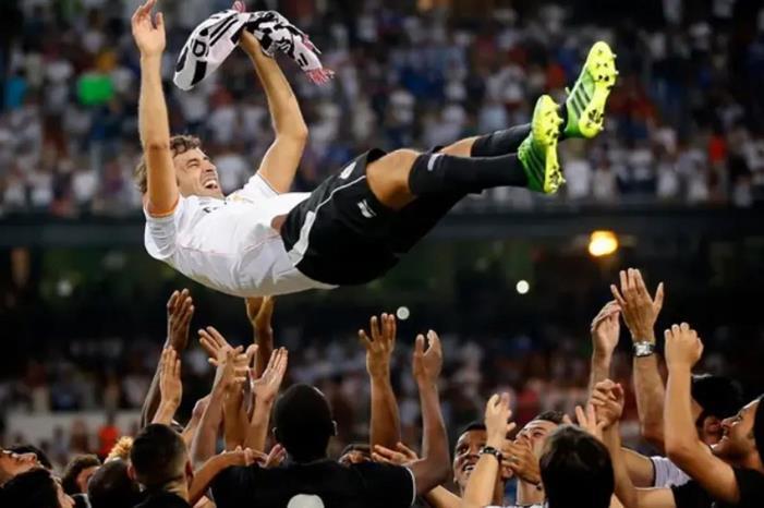 ccff5877-01d3-4a46-b6a9-29f84b59af0b