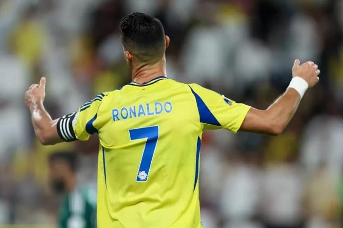 "النادي أصبح أسيرا له".. تعليق ناري على صلاحيات رونالدو في النصر Screenshot 2025-09-06 144840