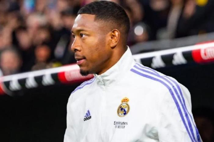 ألابا ينفي رحيله عن ريال مدريد: الشائعات جزء من اللعبة Screenshot 2025-09-07 121032