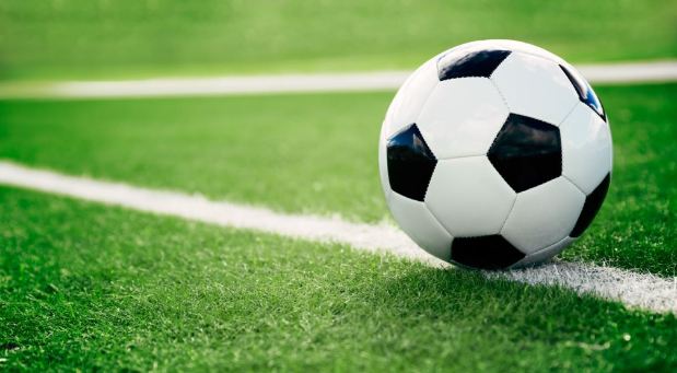 مدرب شهير:أعتذر عن الهتافات المسيئة