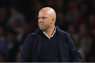 arne-slot-looks-scaled-e1730059794518