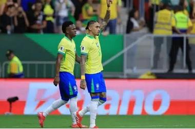 2ef85c85-7248-4360-aae2-4ce88814fbba