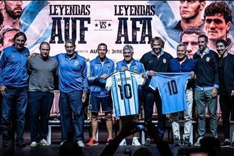 أوروغواي تهزم الأرجنتين في ودية الأساطير - ملاعب 