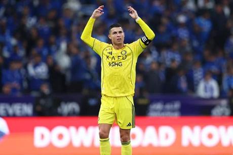 تعليق مثير من رونالدو بعد فوز النصر على الشباب - ملاعب 