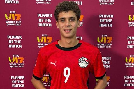 الأهلي المصري وافق على رحيل حمزة عبدالكريم لبرشلونة - ملاعب 