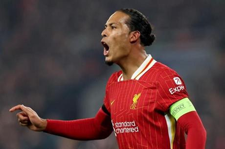 فان دايك يصل للمباراة رقم 350 بقميص ليفربول - ملاعب 