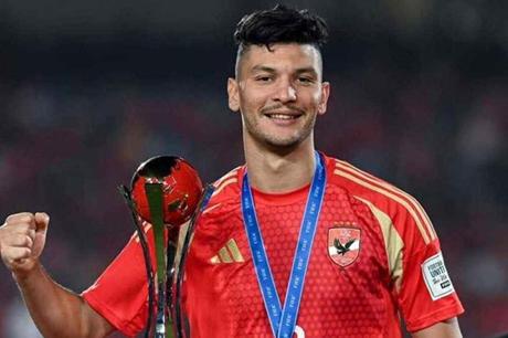 أشرف داري يطلب تعويضاً ضخماً من الأهلي مقابل فسخ عقده - ملاعب 