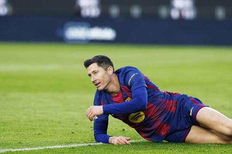 ليفاندوفسكي يطارد إنجاز ميسي التاريخي في دوري أبطال أوروبا - ملاعب 