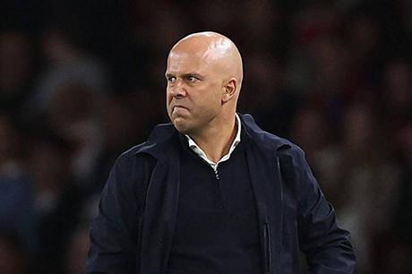 سلوت يفسد فرحة جماهير ليفربول بتصريح مستفز - ملاعب 