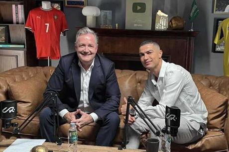 بيرس مورغان يعلق على ثنائية رونالدو في شباك الأخدود - ملاعب 