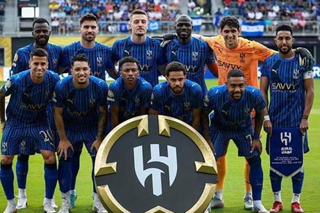 برشلونة يقدم عرضاً لنجم الهلال السعودي - ملاعب 